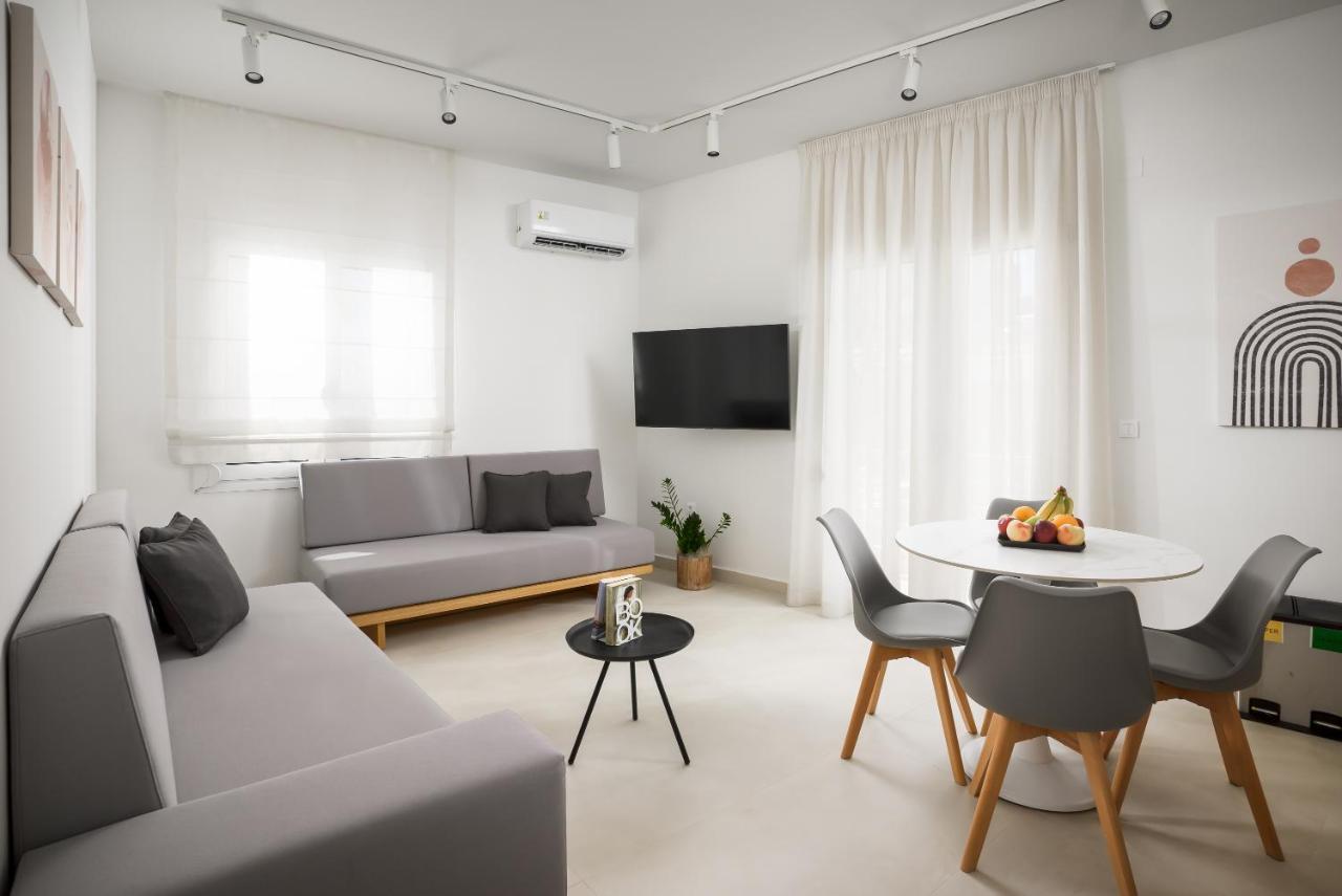 The H Experience - Eclectic Spacious Near Venetian Castle - 2 * Héraklion
