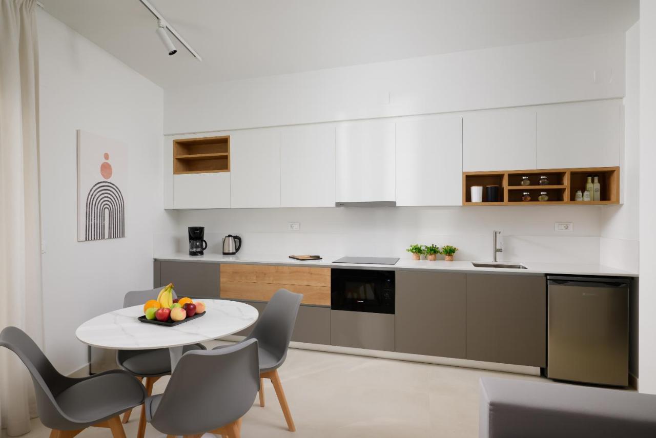 The H Experience - Eclectic Spacious Near Venetian Castle - 2 Appartement Héraklion